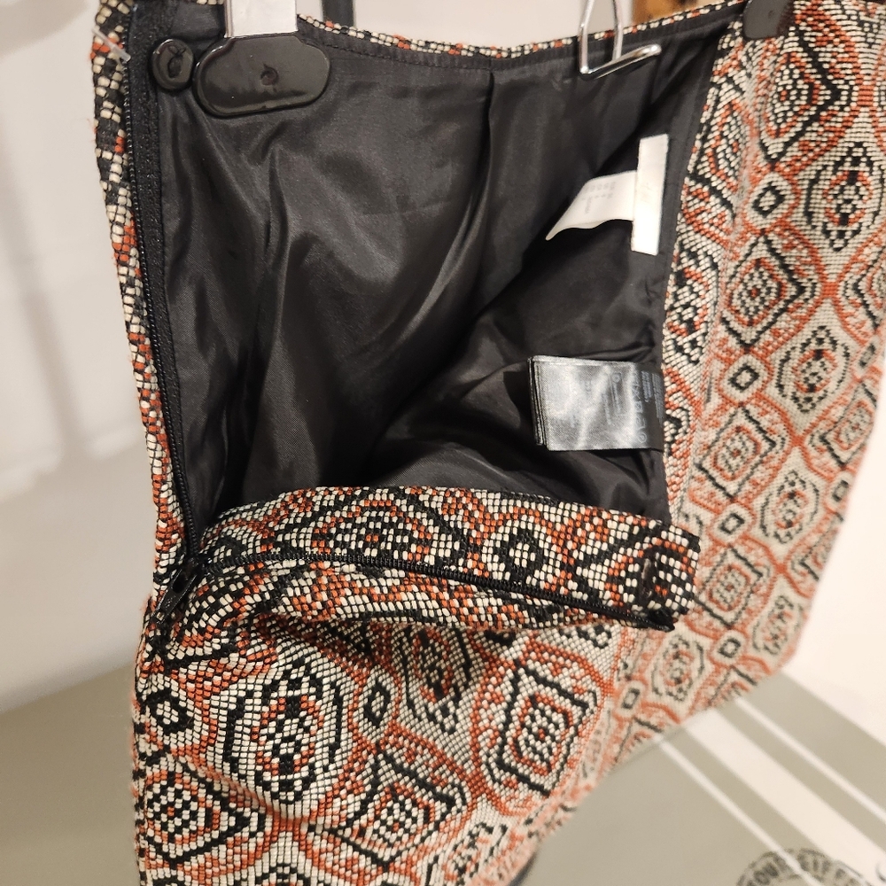 Geometric Patterned Skirt - Picture 3 of 6